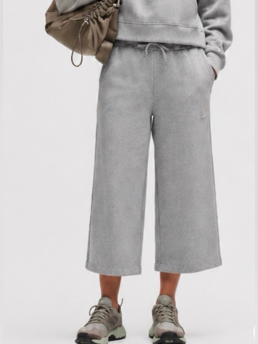 lululemon athletica Light Gray Wide-Leg Sweatpants 527